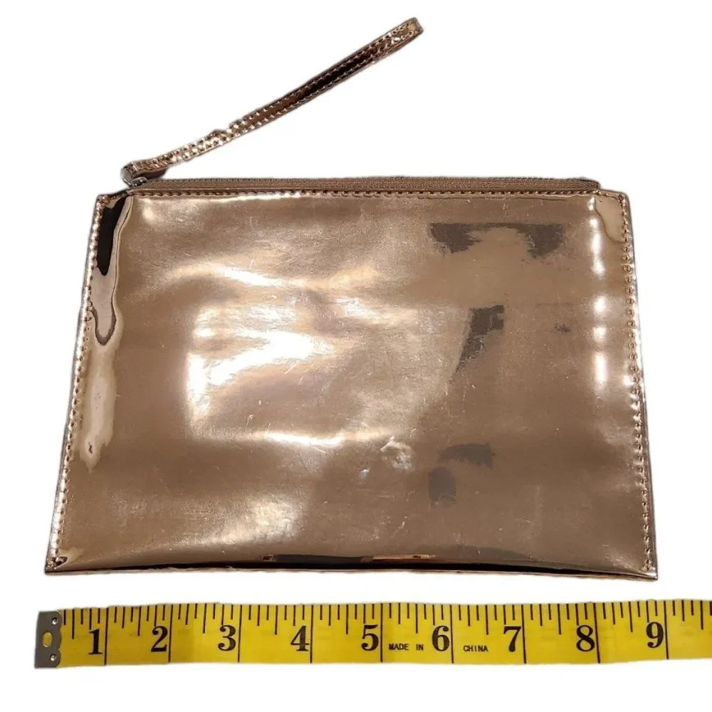 ❤️2/$18 Dot Wow Embossed Rose Gold Wristlet Shining Makeup Bag Clutch